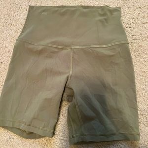 Lululemon 6 inch align shorts